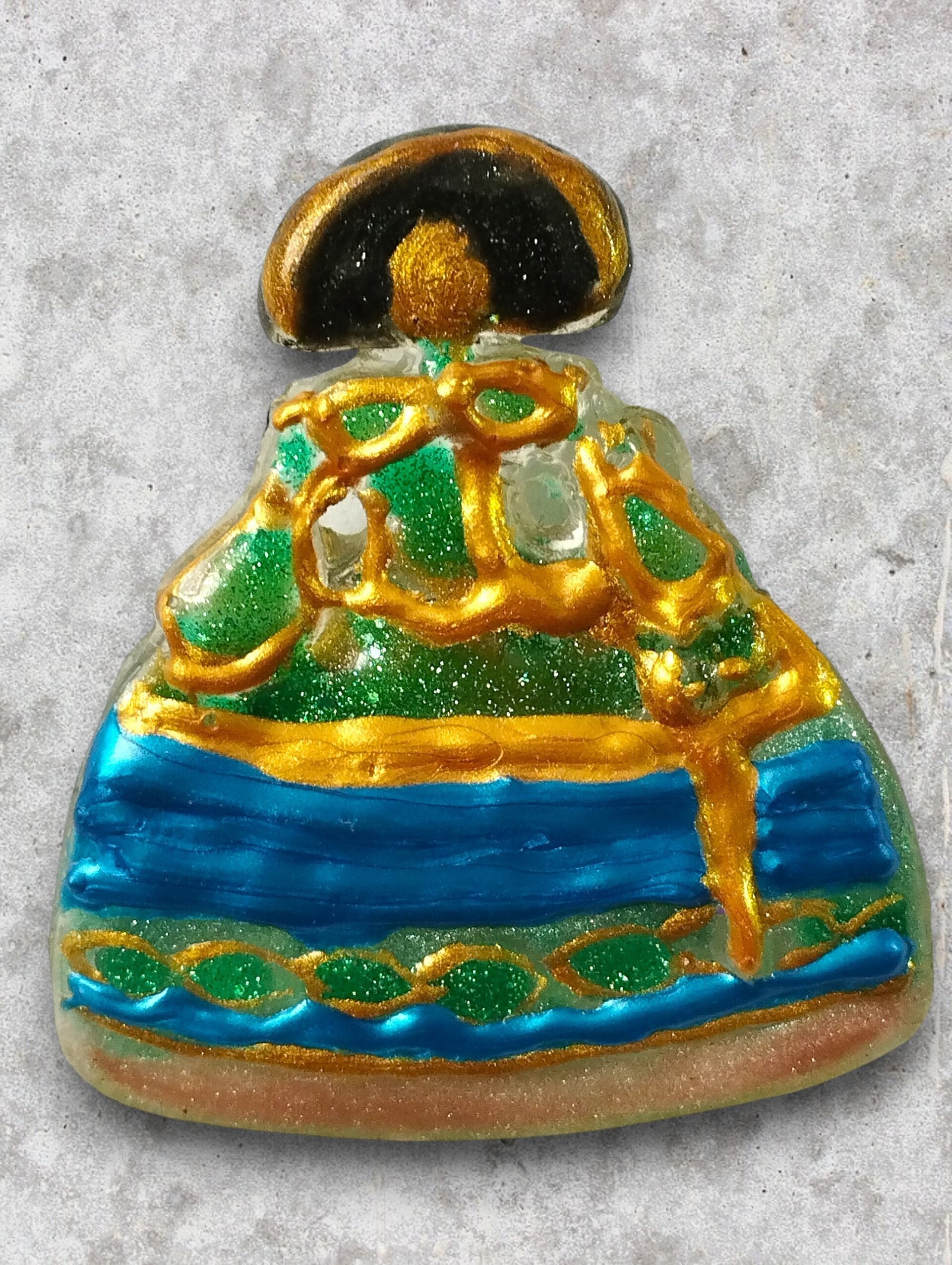 Broche Menina 'Océano de Oro' – Tonos Azul, Verde y Dorado - 1