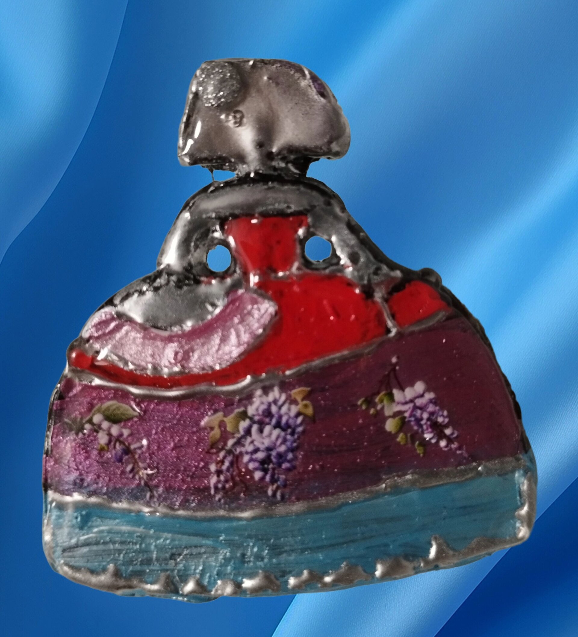 Broche Menina Floral Texturizado: Elegancia Esculpida con Detalles Botánicos - 4