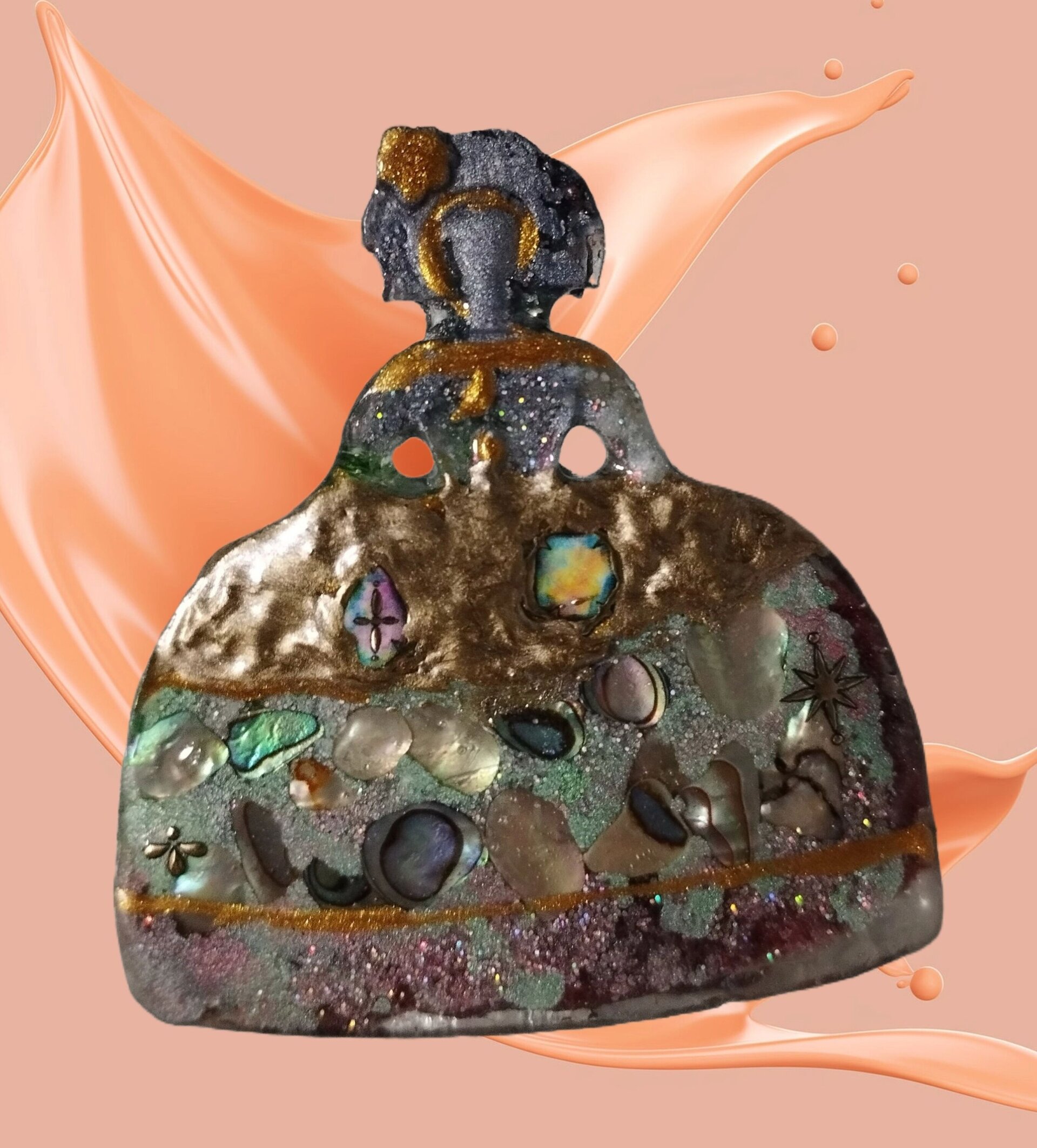 Broche Menina Mosaico Nácar: Elegancia Texturizada en Resina VENDIDO - 4